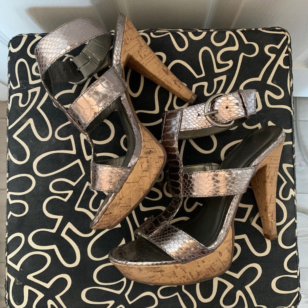 Chinese Laundry - Metallic Rose Gold Cork Heels